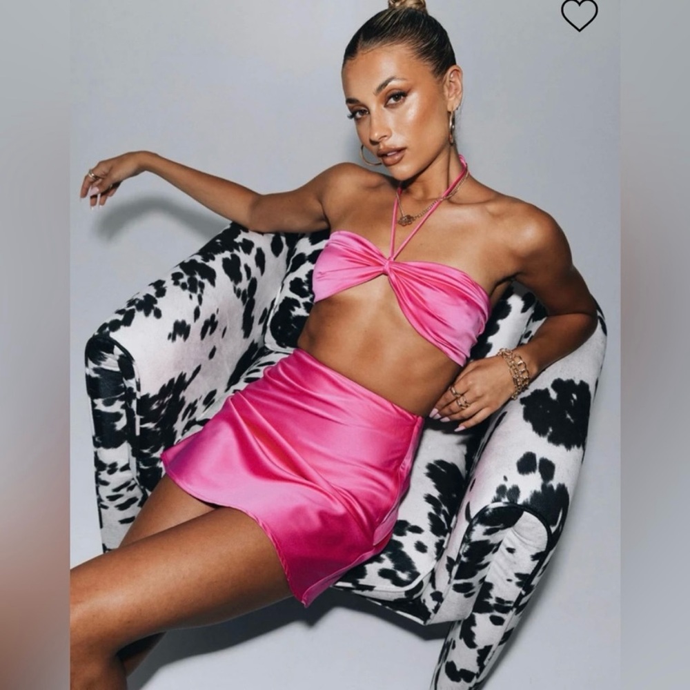NWT Princess Polly Marianna Hot Pink Satin Mini Skirt High Waisted Size 2